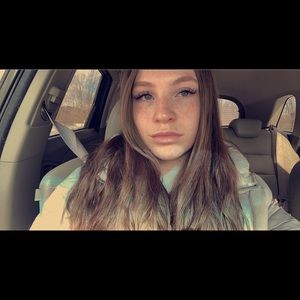 Meet your Posher, Lana